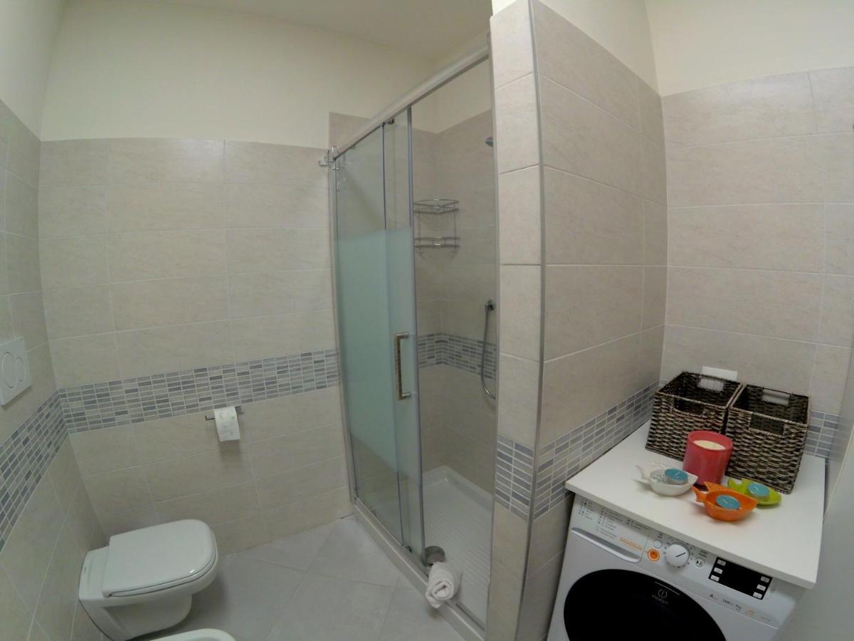 Appartamento 23 - Bilocale Vista Lago توسكولانو ماديرنو المظهر الخارجي الصورة