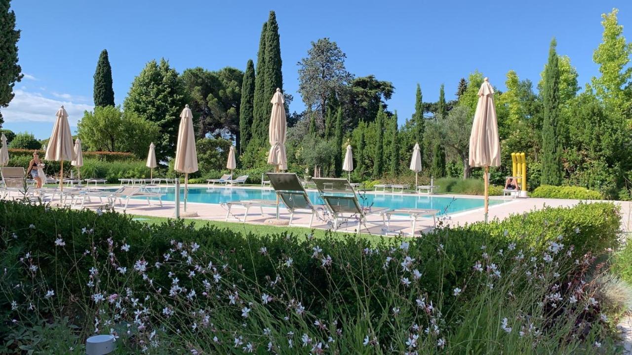 Appartamento 23 - Bilocale Vista Lago توسكولانو ماديرنو المظهر الخارجي الصورة